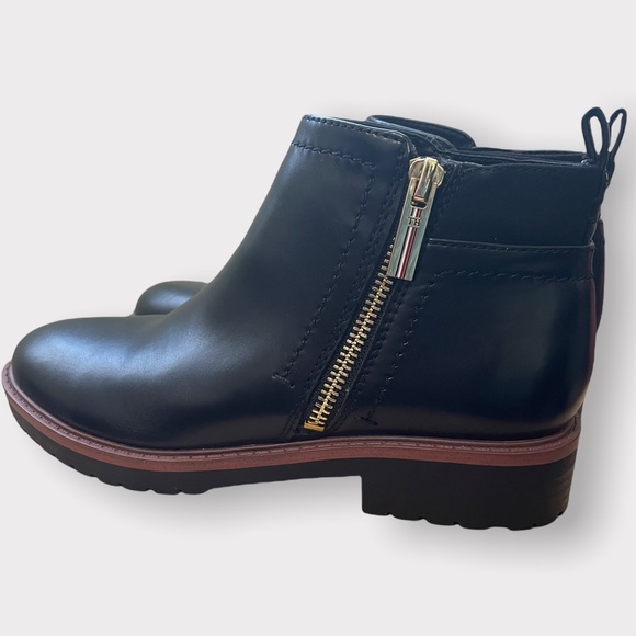 Tommy Hilfiger - Fawn Faux Leather, Black Booties - 6 - Picture 12 of 12